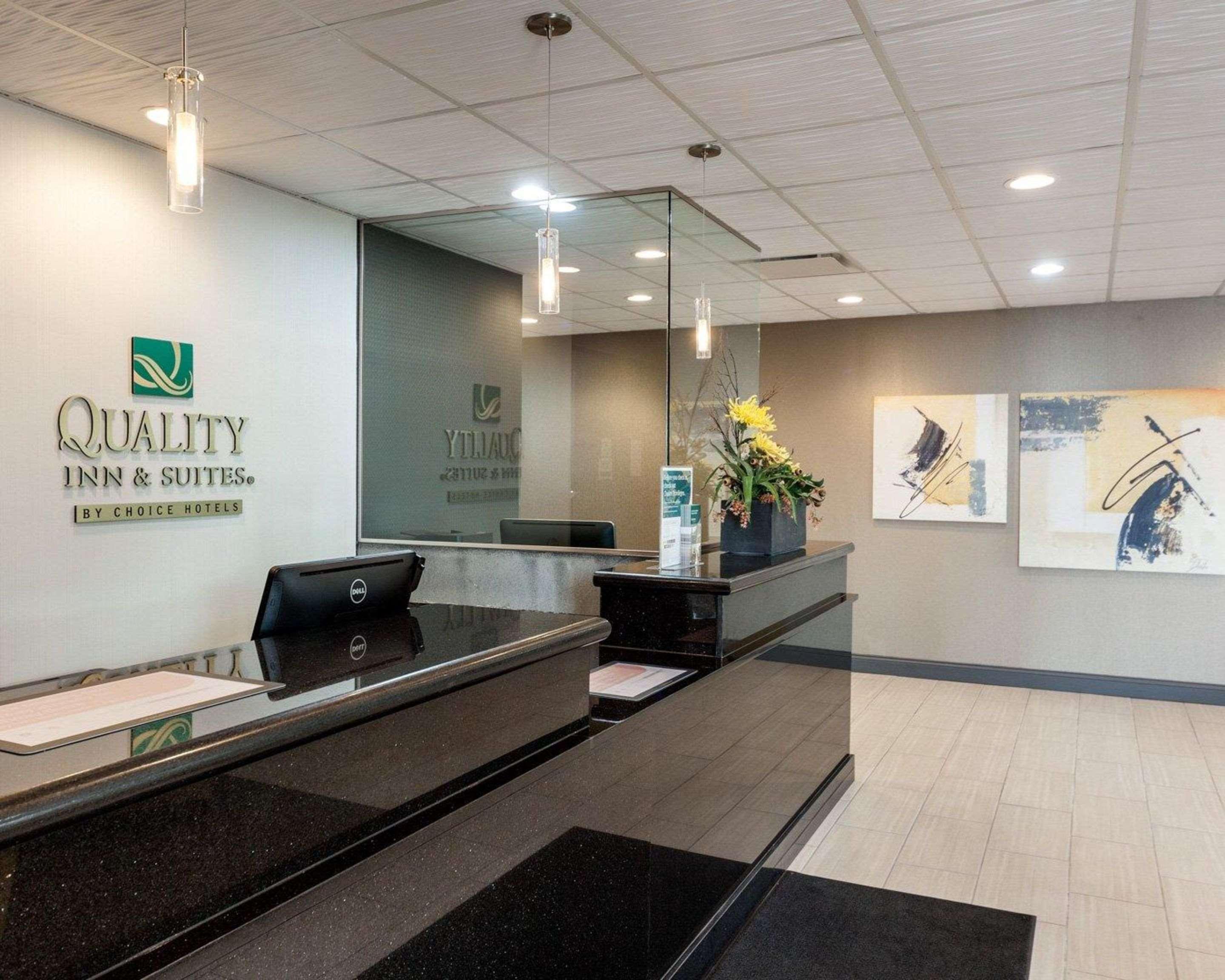 Quality Inn 몬트필리어 외부 사진