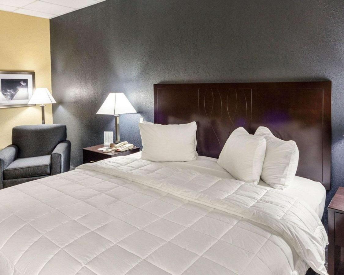 Quality Inn 몬트필리어 외부 사진